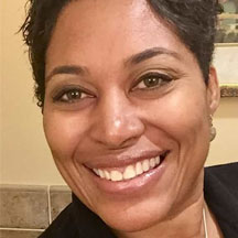 Suzanne Andrew headshot